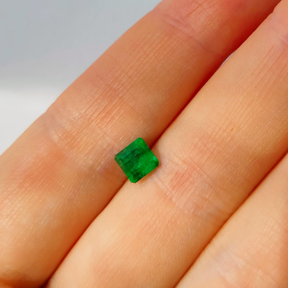 Faceted natural emerald 0.71 ct