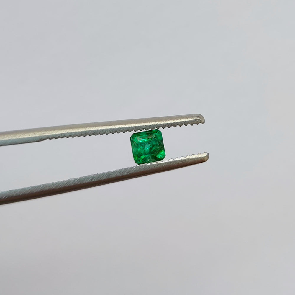 Faceted natural emerald 0.2 ct
