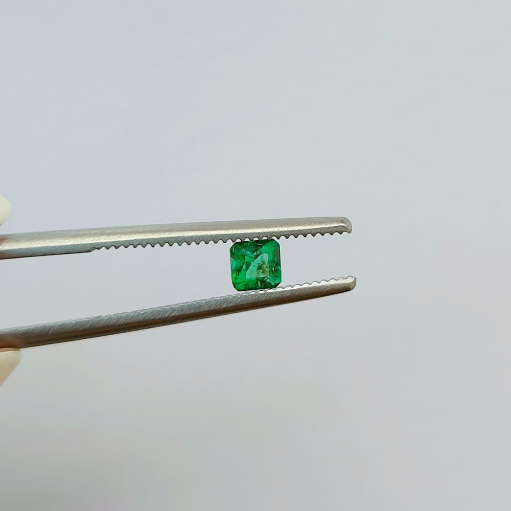 Faceted natural emerald 0.2 ct