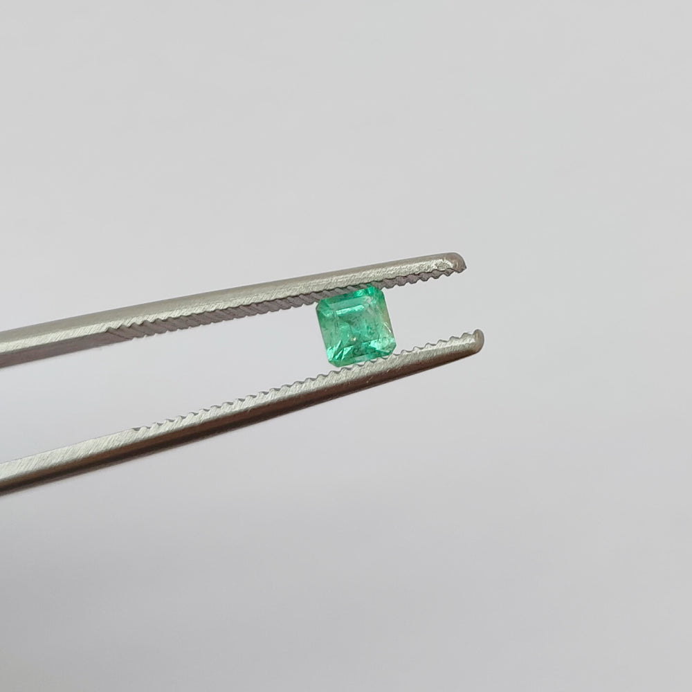 Faceted natural emerald 0.2 ct