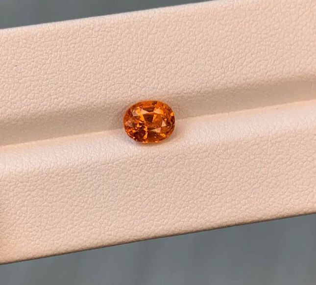 Neon spessartite garnet 1.6 ct