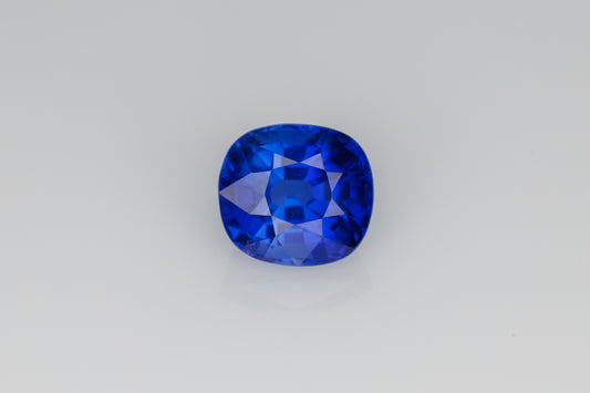Peacock color blue sapphire heat treatment 1.57 ct