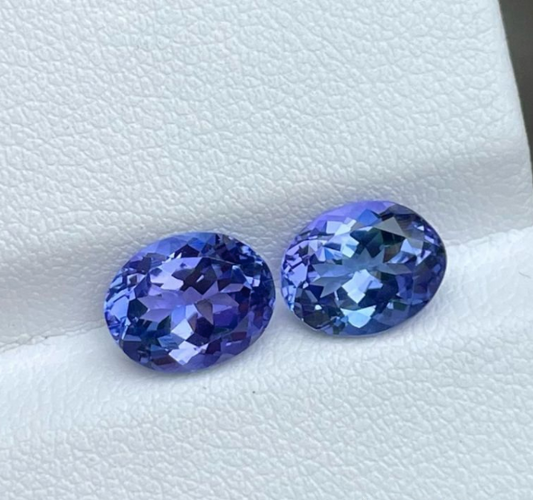 Pair Tanzanite Coizite 4+ ct