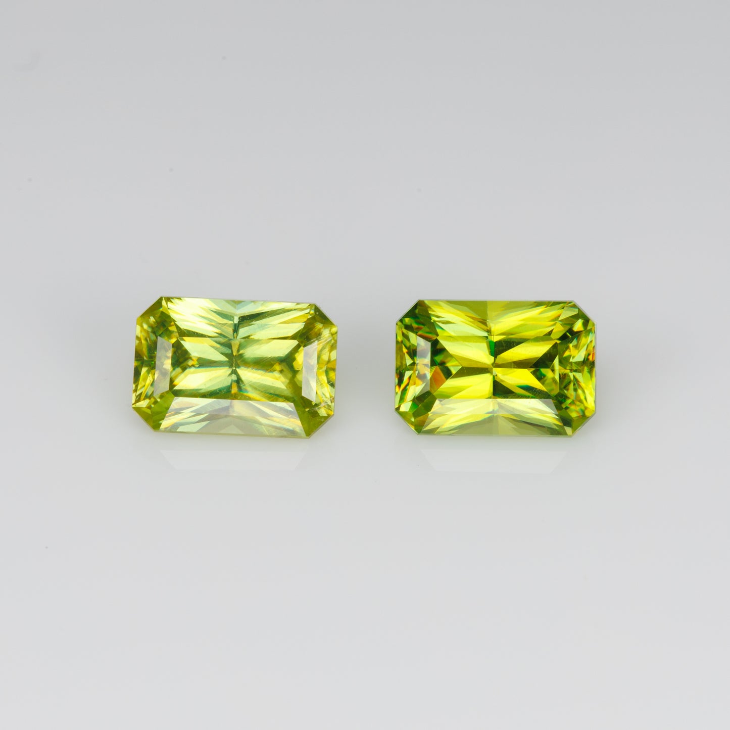 2.59 cts Excellent faceted sphene pair