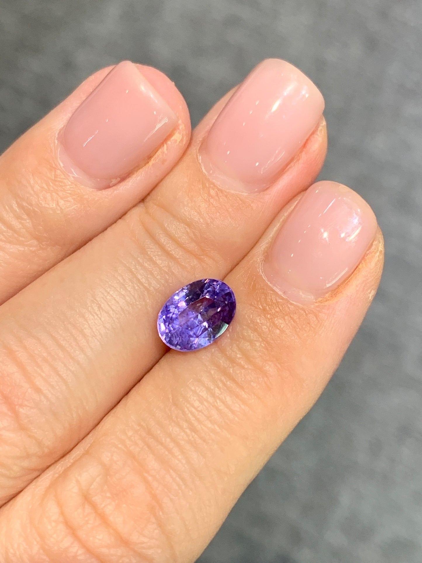 3.15 cts, Untreated purple sapphire with a GIA certificate