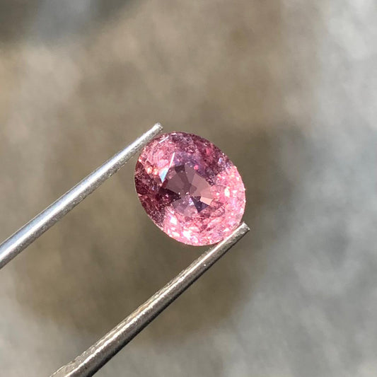 3.09 CTs Faceted Padparadscha sapphire