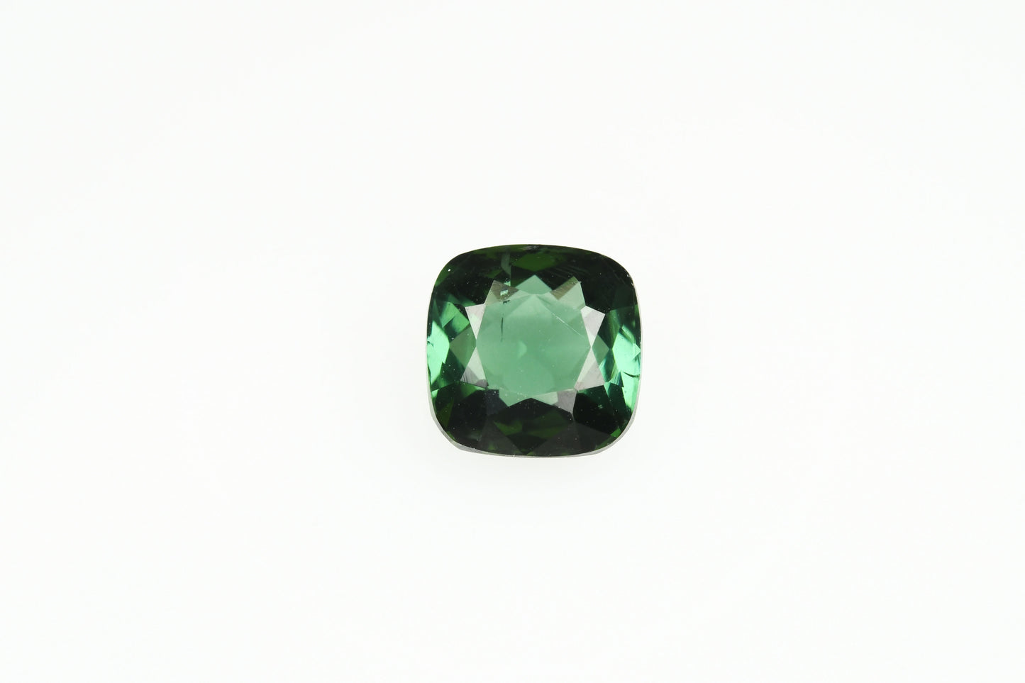 Faceted tsavorite garnet 0.85 ct