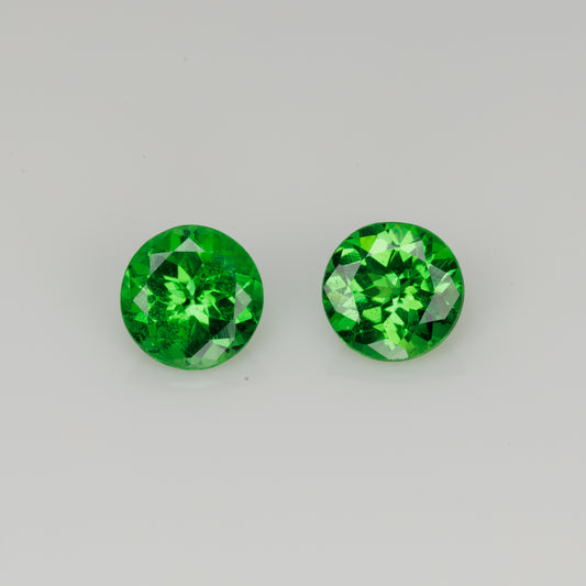 Faceted tsavorite pair, 0.91 cts