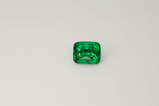 2.55 cts Icredible faceted tsavorite