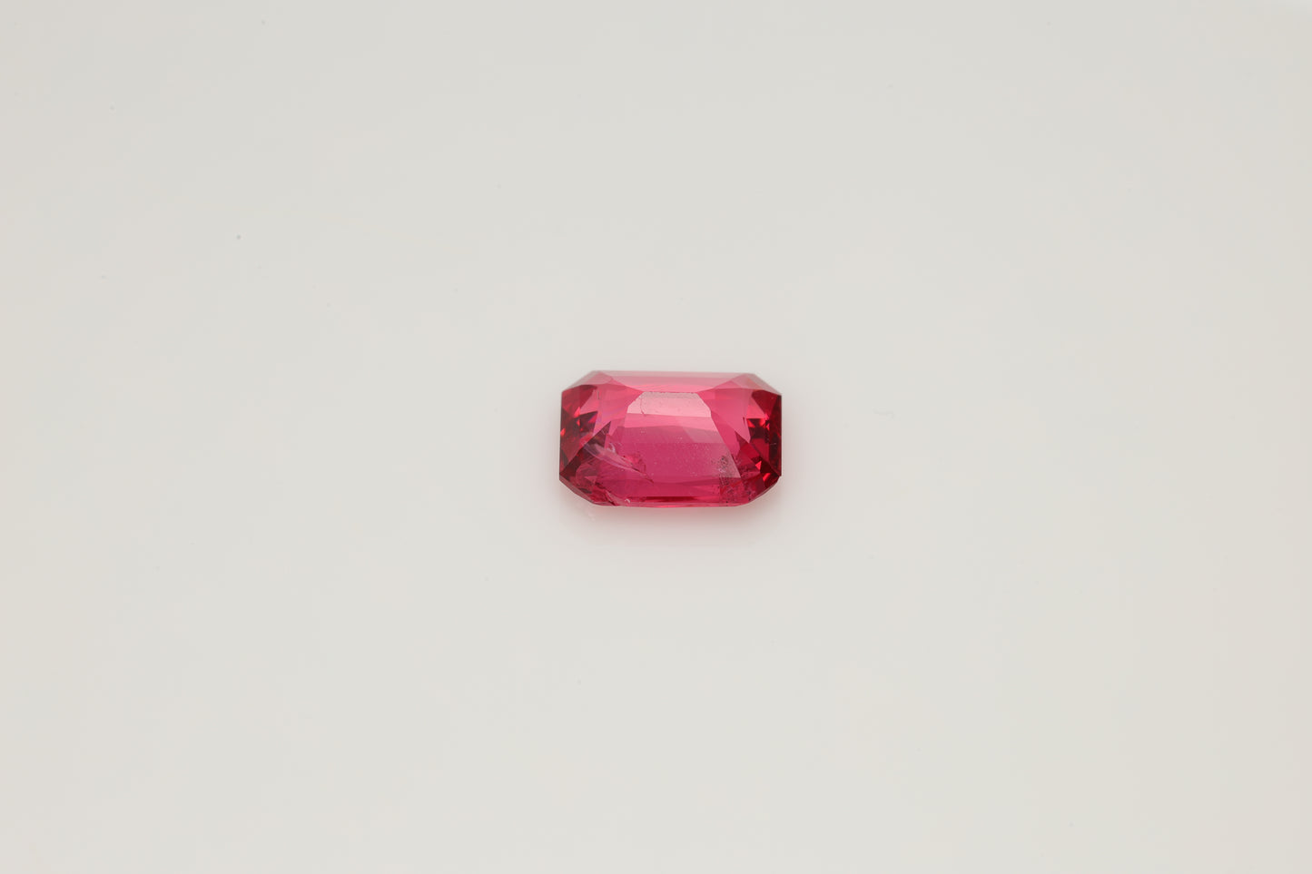 1.62 cts Faceted vivid pink spinel