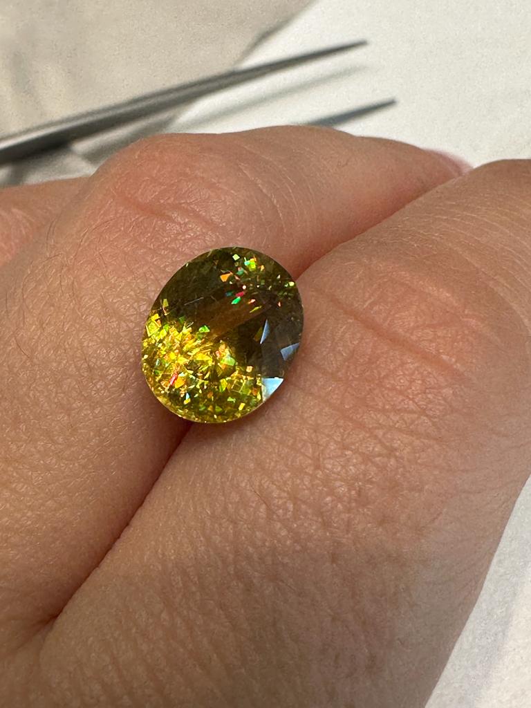 Lemon yellow faceted sphen 4.79 ct