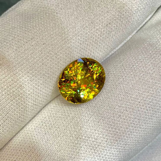 Lemon yellow faceted sphen 4.79 ct