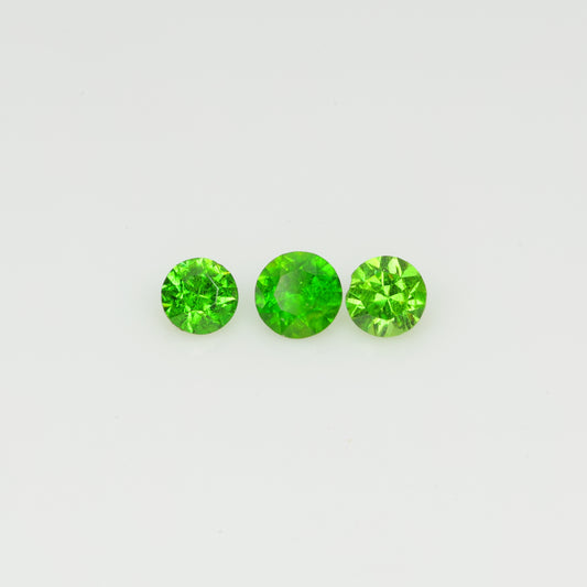0.28 ct, demantoid garnet set