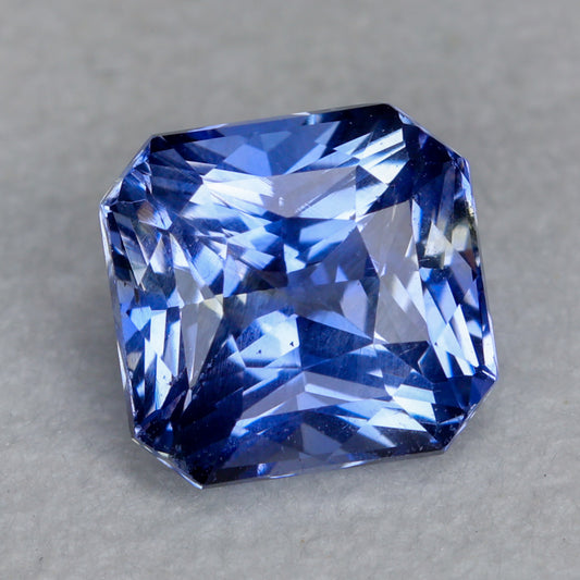 Faceted blue sapphire, 1.56 ct