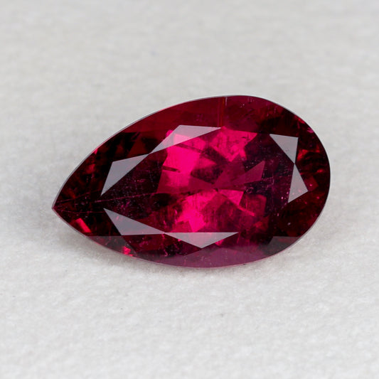 Faceted teardrop rubellite tourmaline, 2 cts