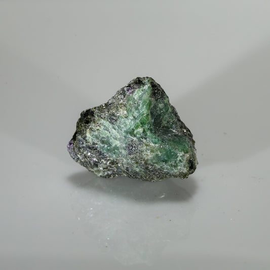 Russian alexandrite rough specimen, 25.9 cts