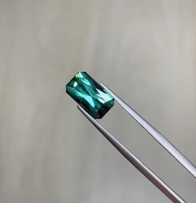 Faceted green tourmaline 5.58 ct
