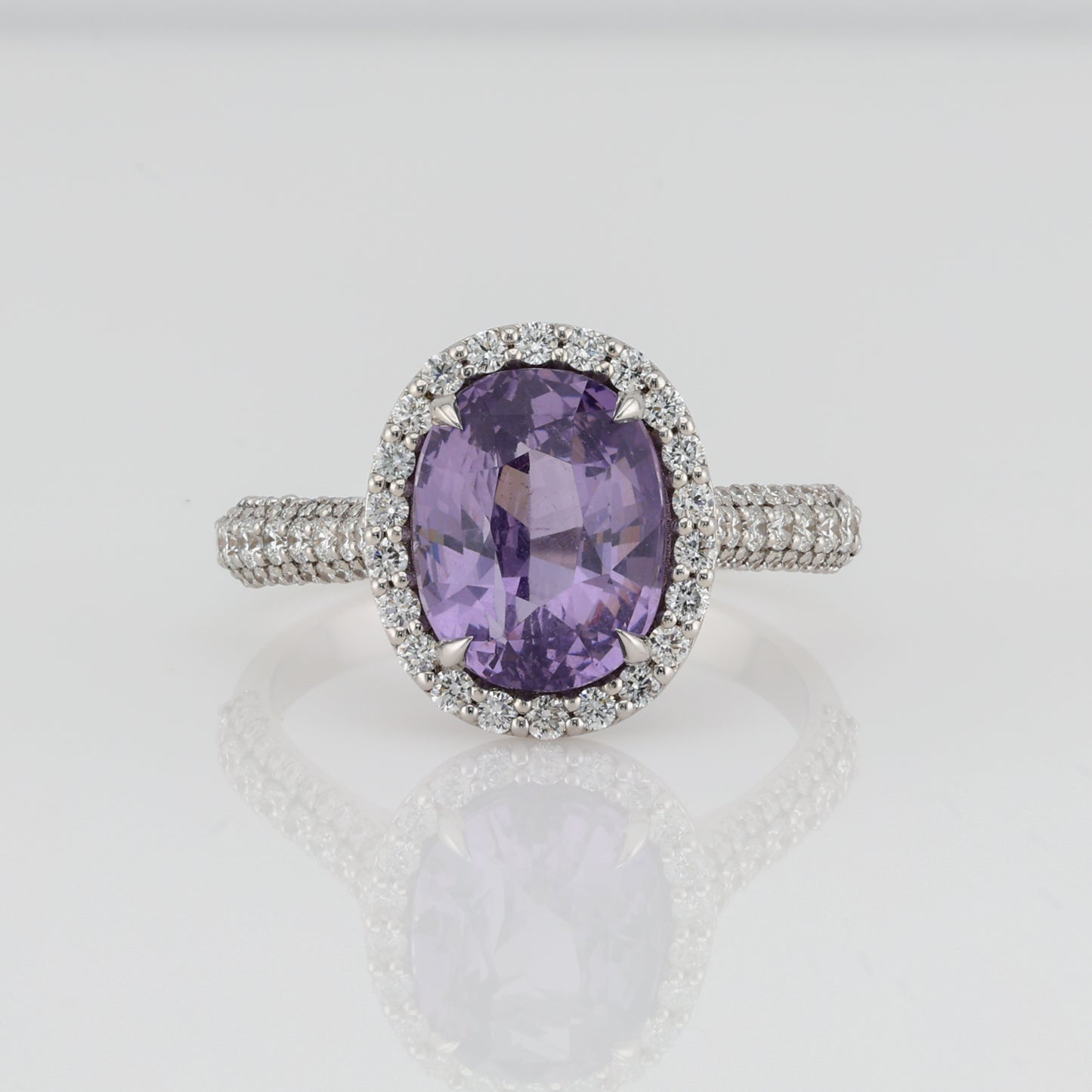 Faceted lavender spinel 18K white golden ring with diamonds