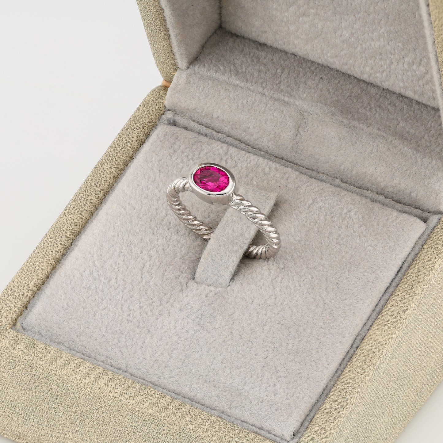 Faceted rubellite tourmaline silver ring, 1.2 cts