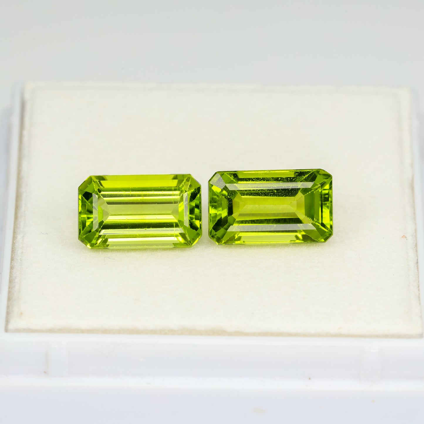 Faceted peridot pair, 5.36 cts