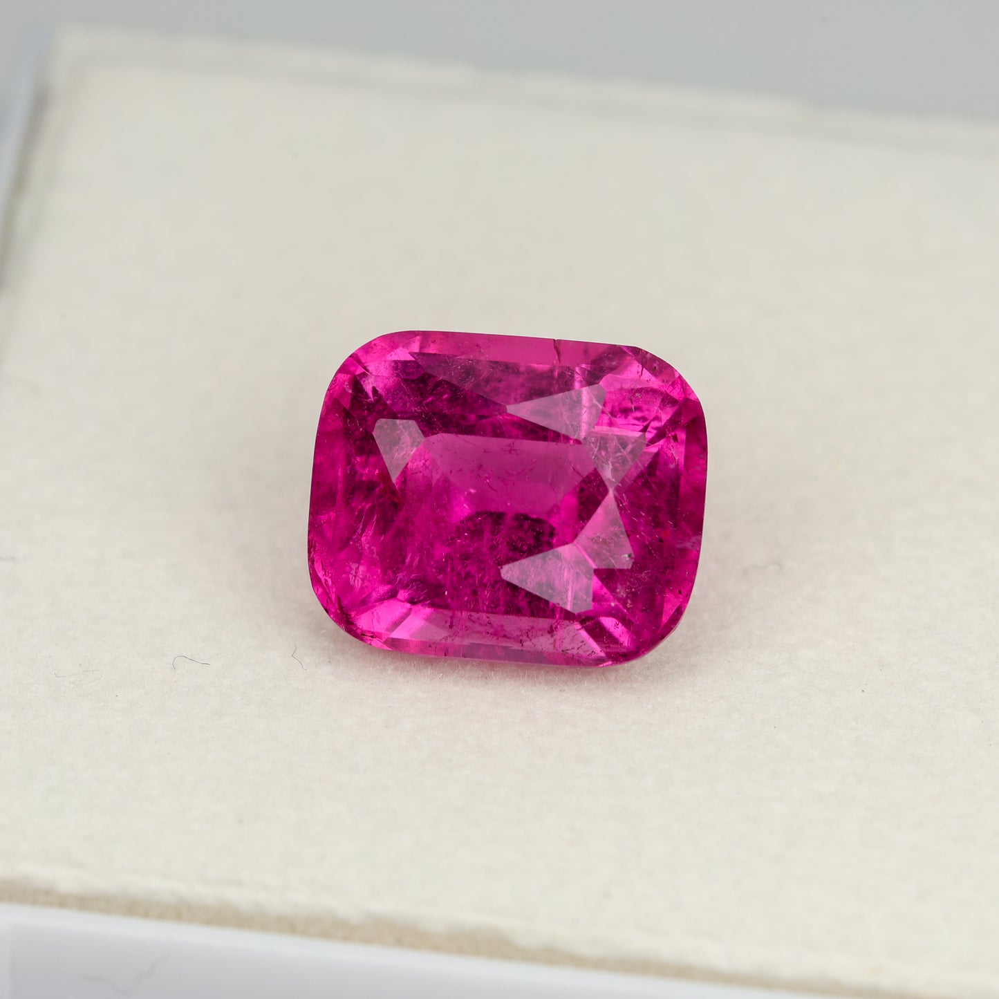 Faceted afghan rubellite tourmaline gemstone, 3.53 cts