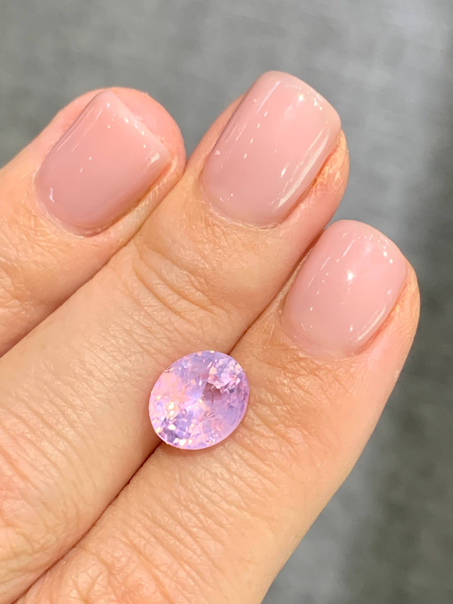 Untreated pink sapphire with opalescence, 4.14 cts