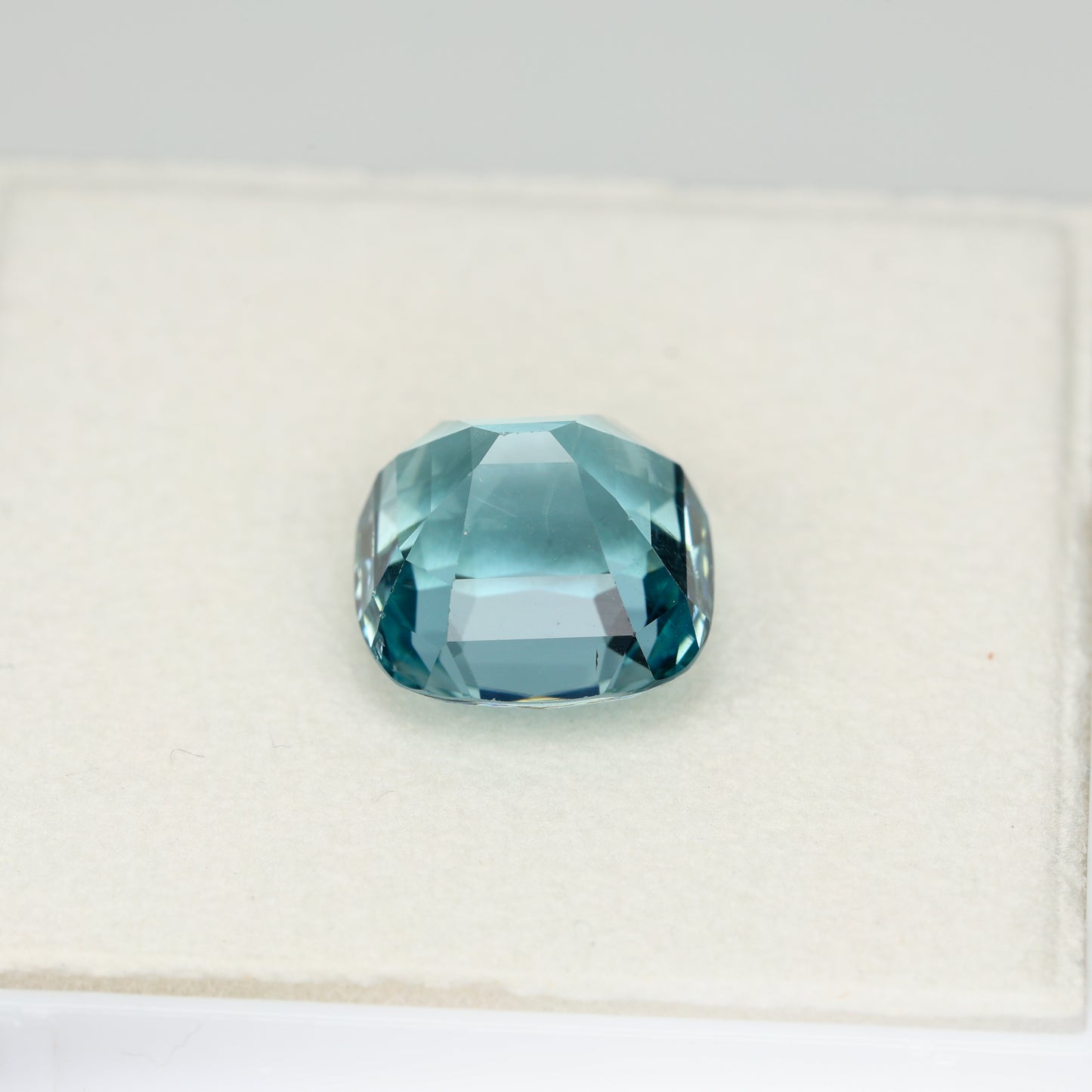 Faceted aquamarine 4.78 ct