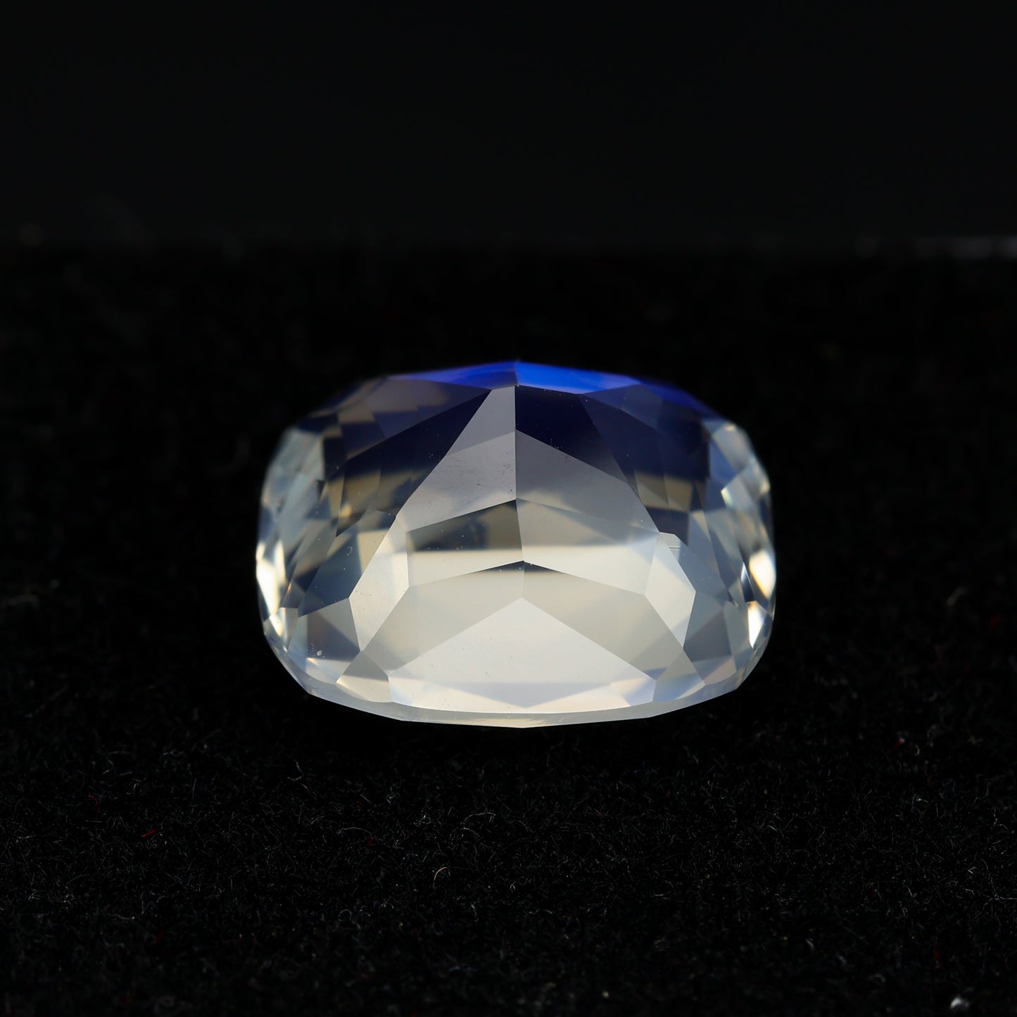 Faceted moonstone cushion cut gemstone, 4.10 cts