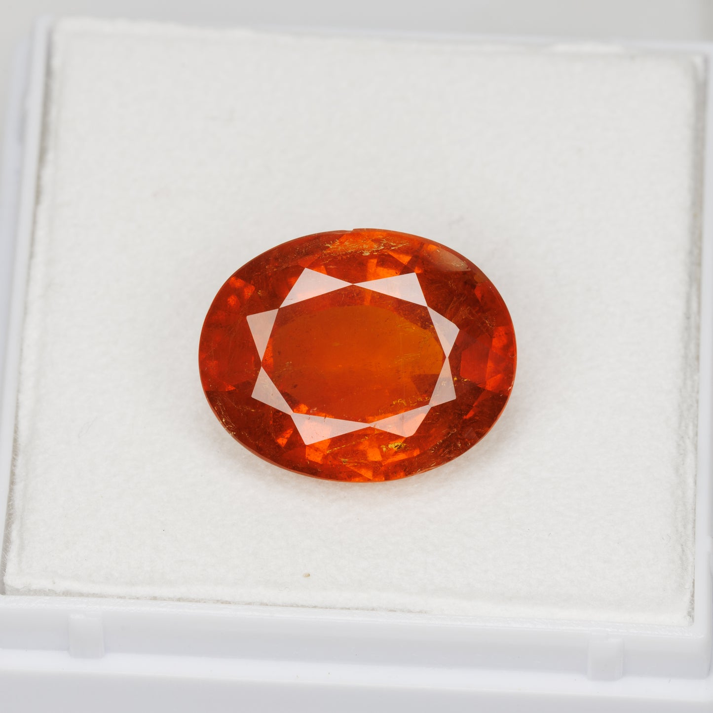 11.16 ct, Faceted spessartite orange garnet