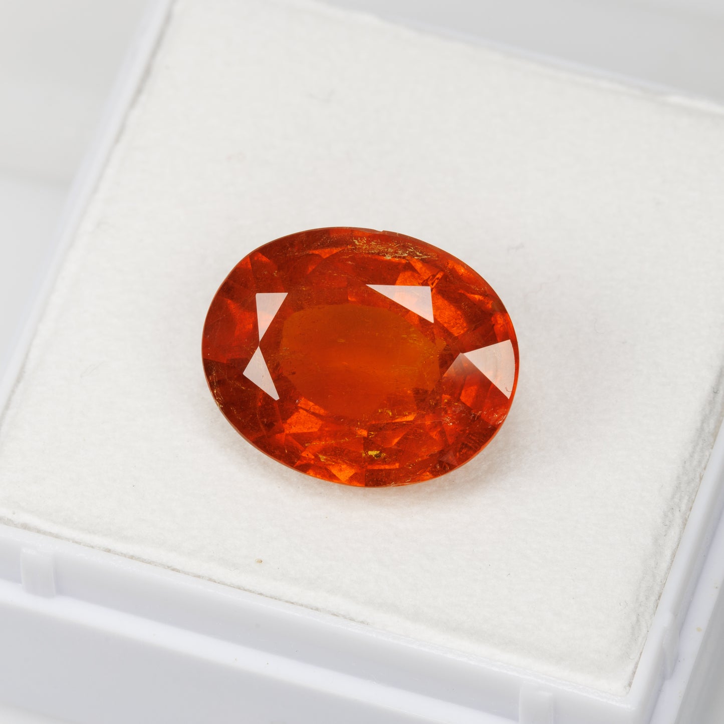 11.16 ct, Faceted spessartite orange garnet