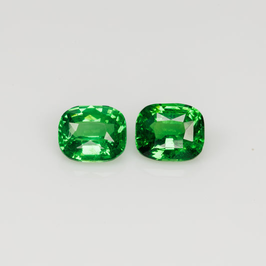 Tsavorite garnet pair, 2.08 cts