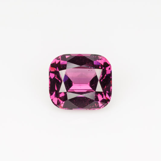 Faceted rhodolite garnet, 3.64 cts