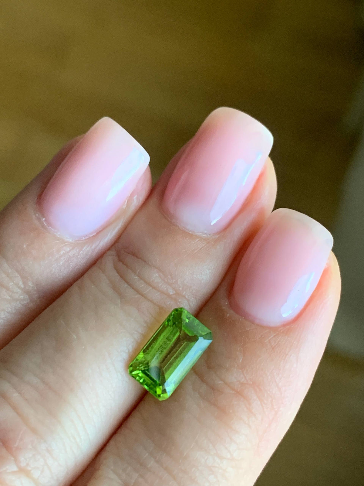 2.83 cts, Faceted peridot emerald cut