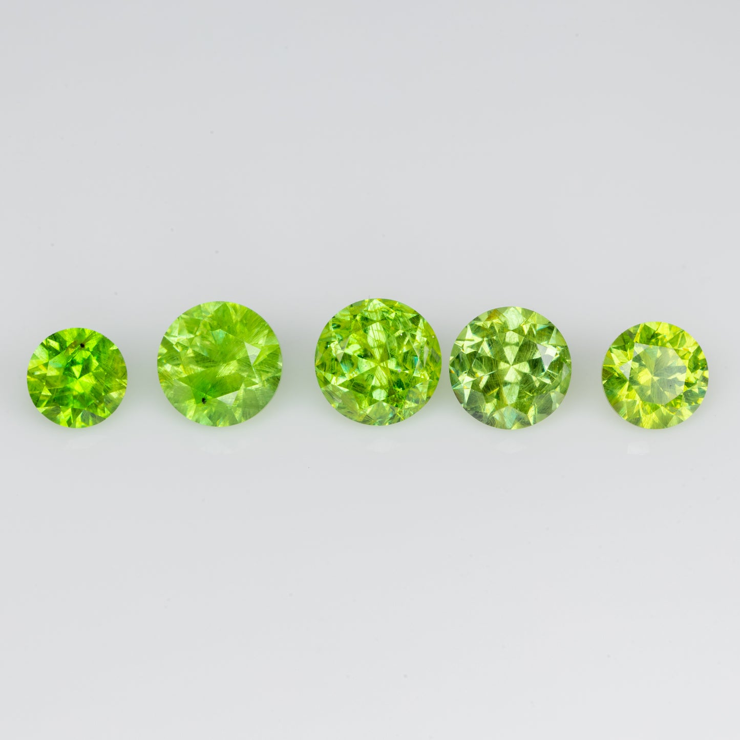 1 ct, Faceted Russian demantoid garnet set