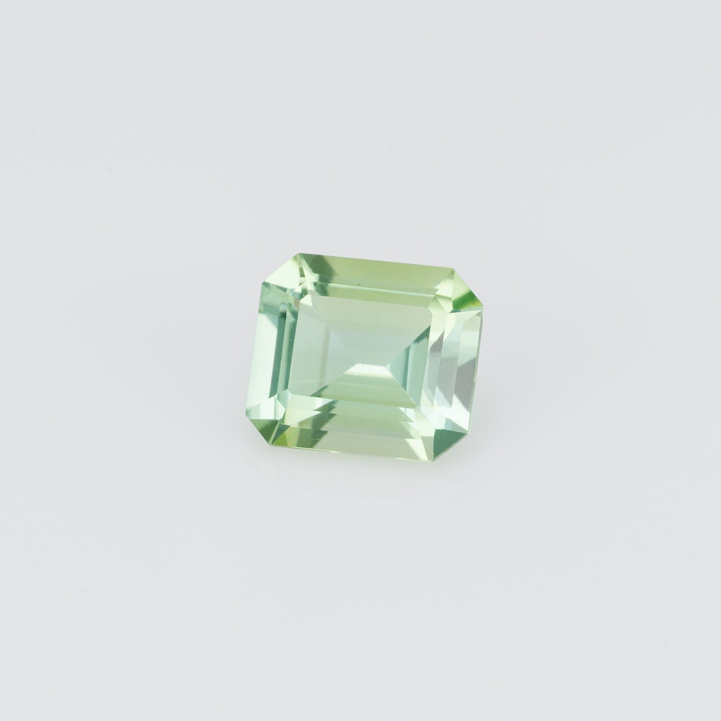 0.82 ct, Faceted mint green tourmaline