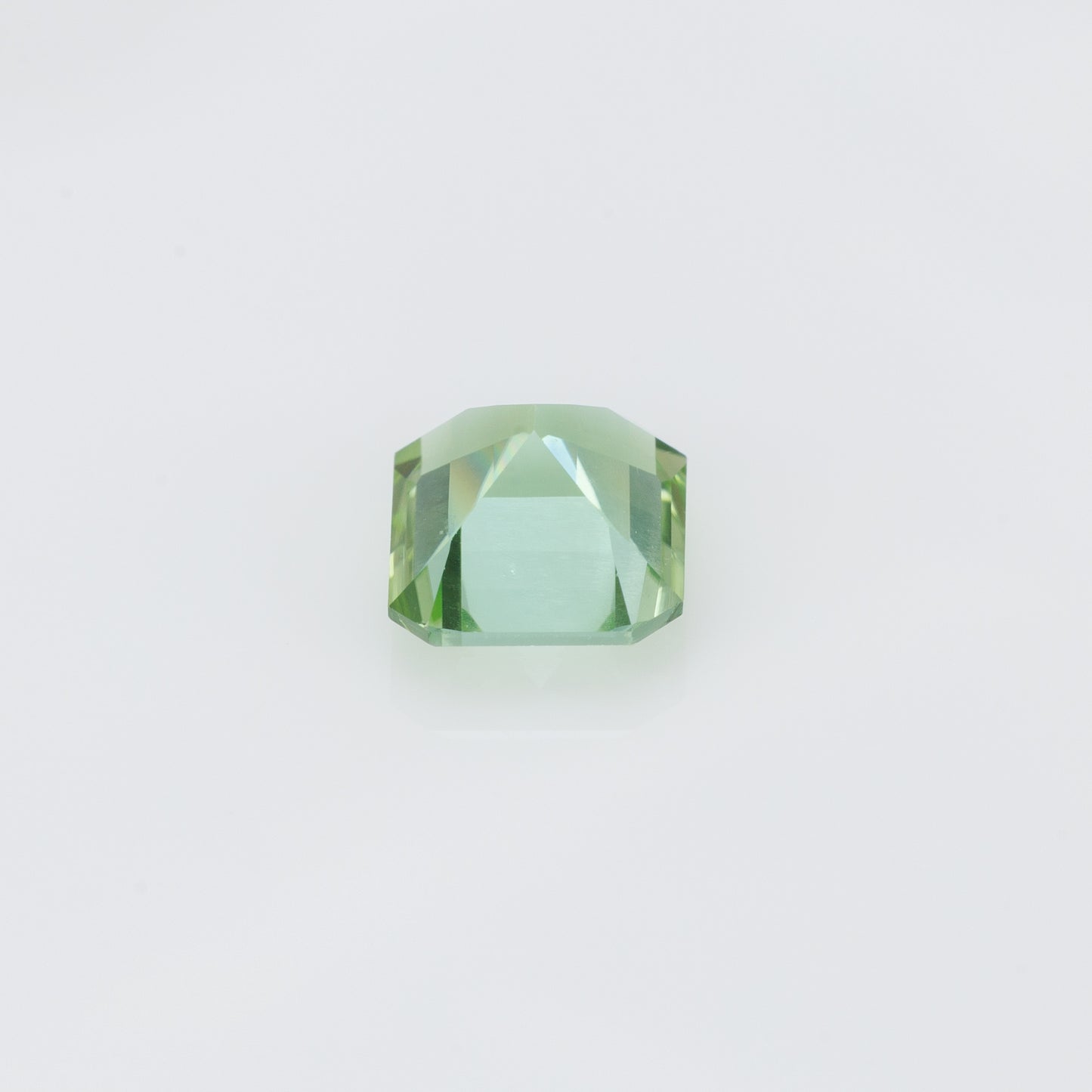 0.82 ct, Faceted mint green tourmaline