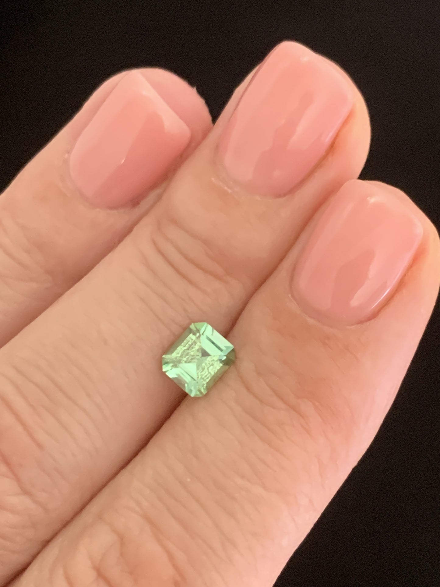 0.82 ct, Faceted mint green tourmaline