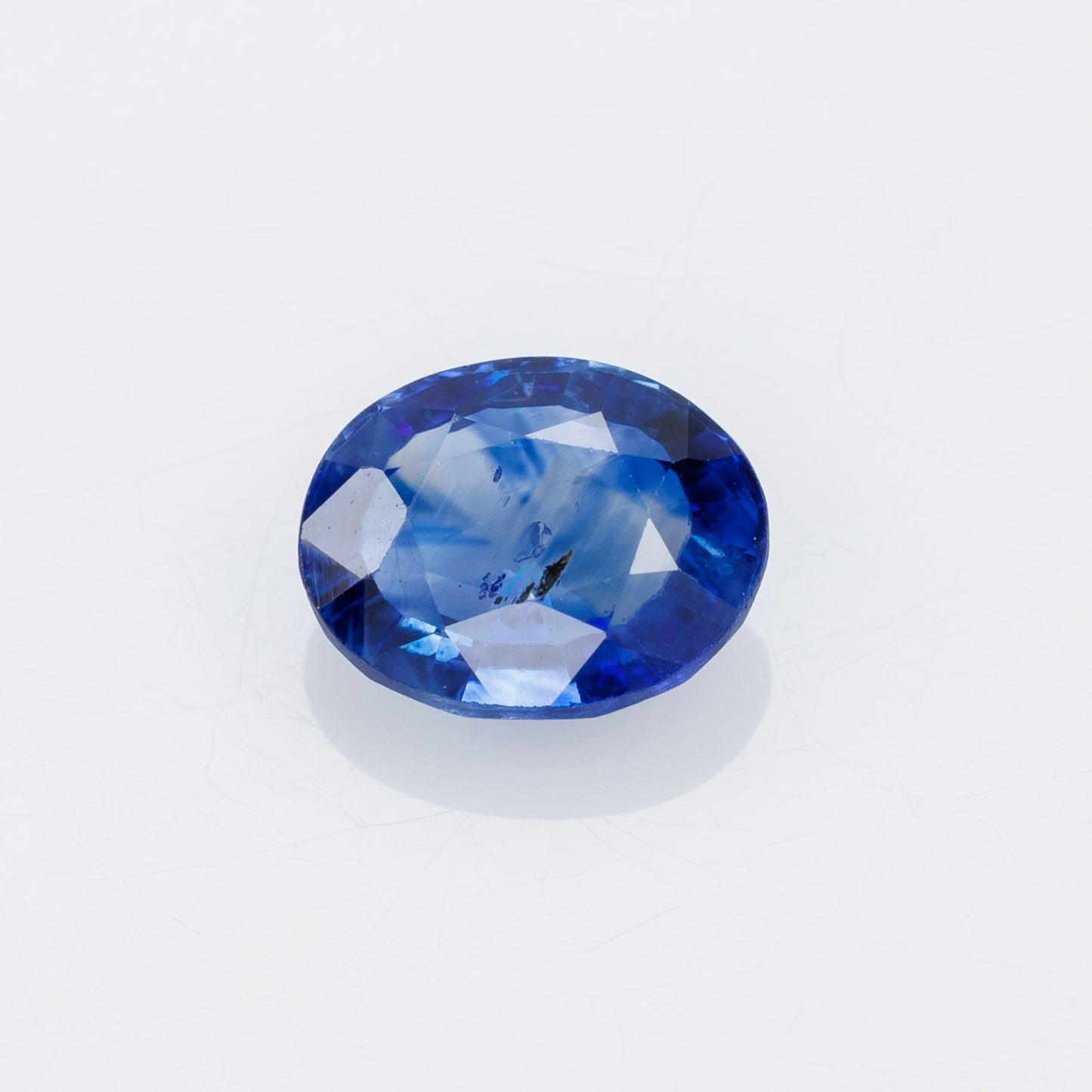 1 carat, Faceted oval blue sapphire