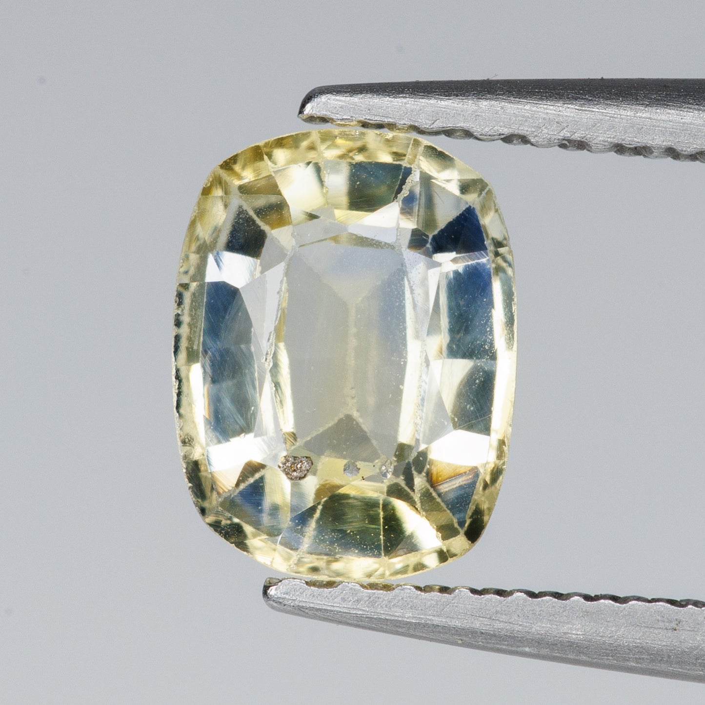1.08, Certified Unheated Natural yellow sapphire