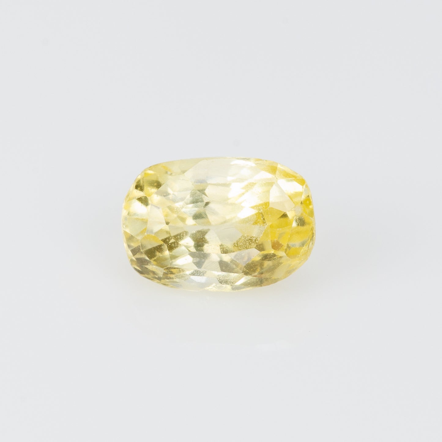 1.03 ct, Faceted yellow sapphire