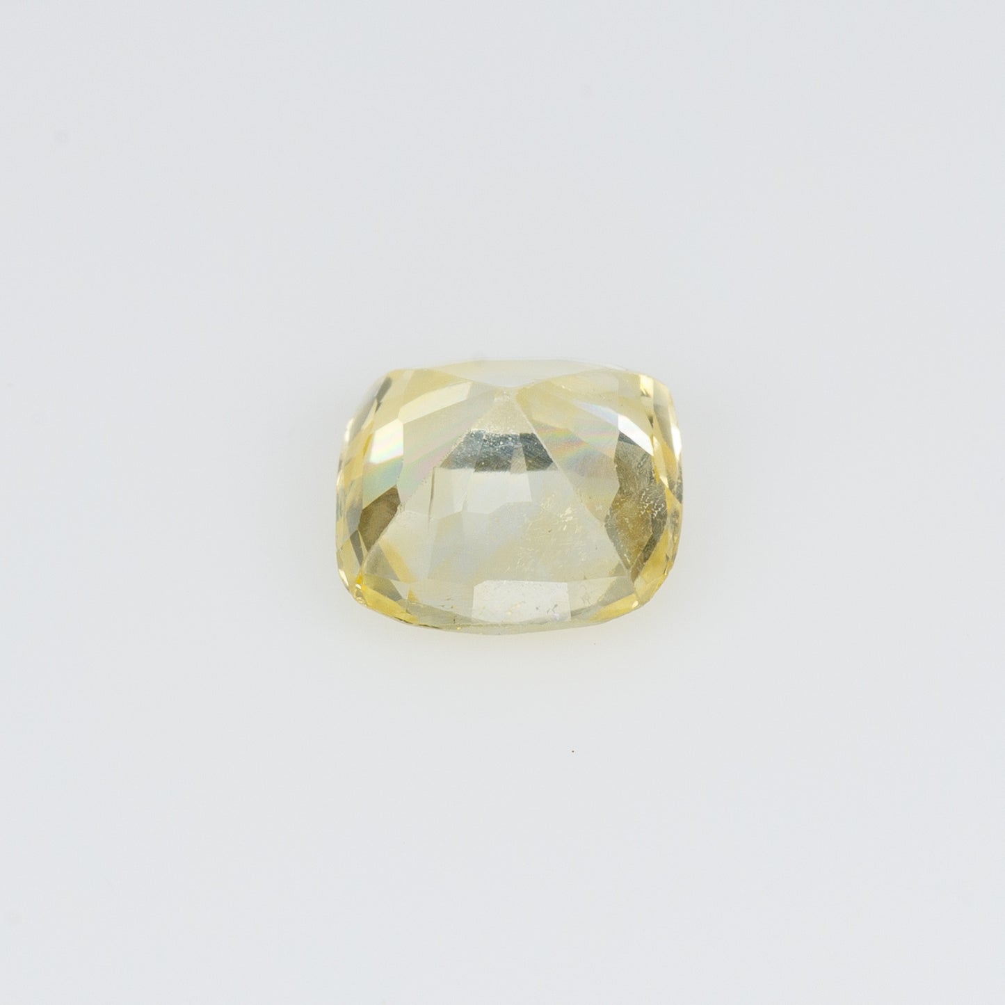 1.01 ct, Faceted yellow sapphire