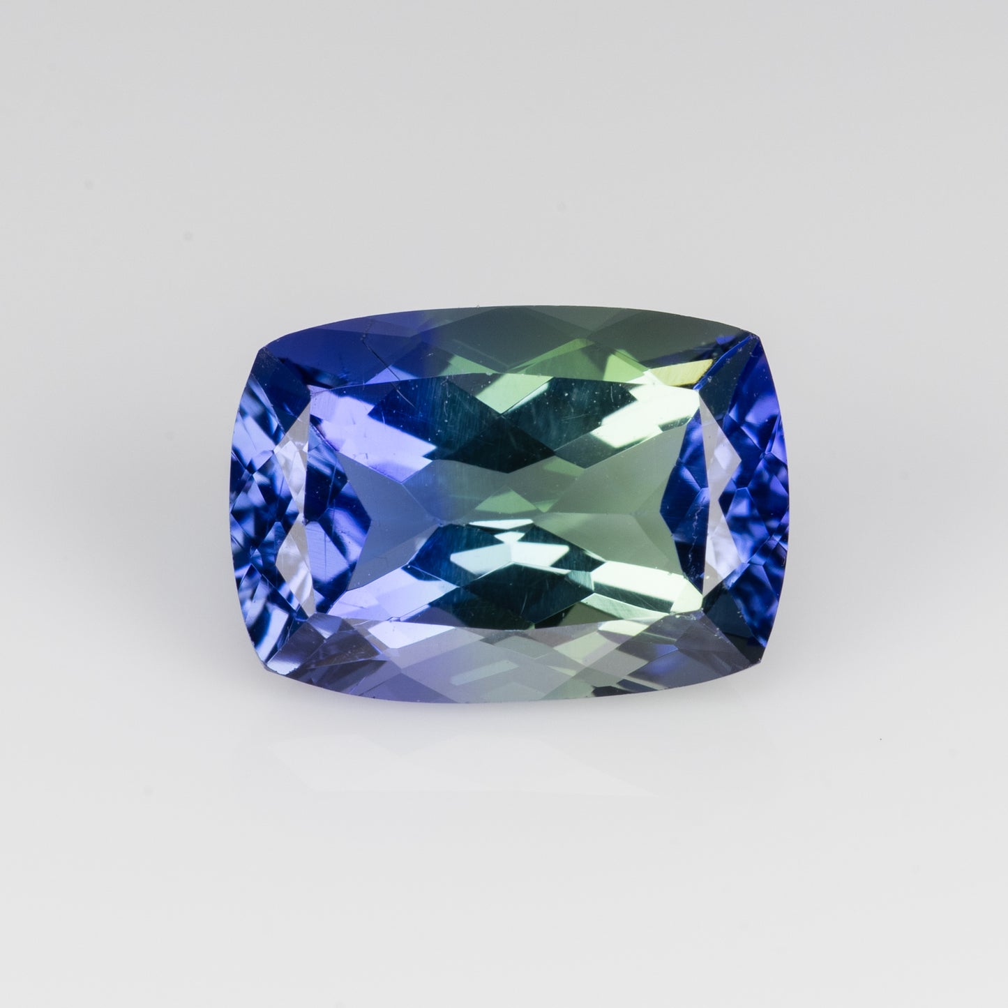 2.49 carats, Untreated faceted Tanzanite