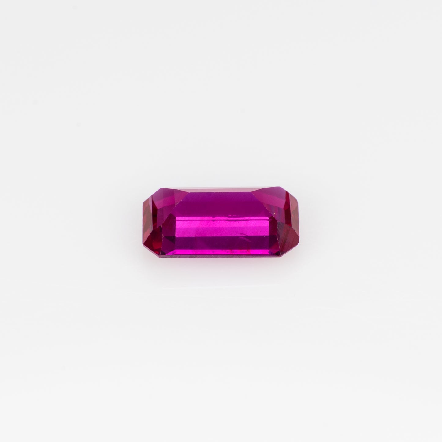 0.61 сt, Vivid red-pink unheated ruby