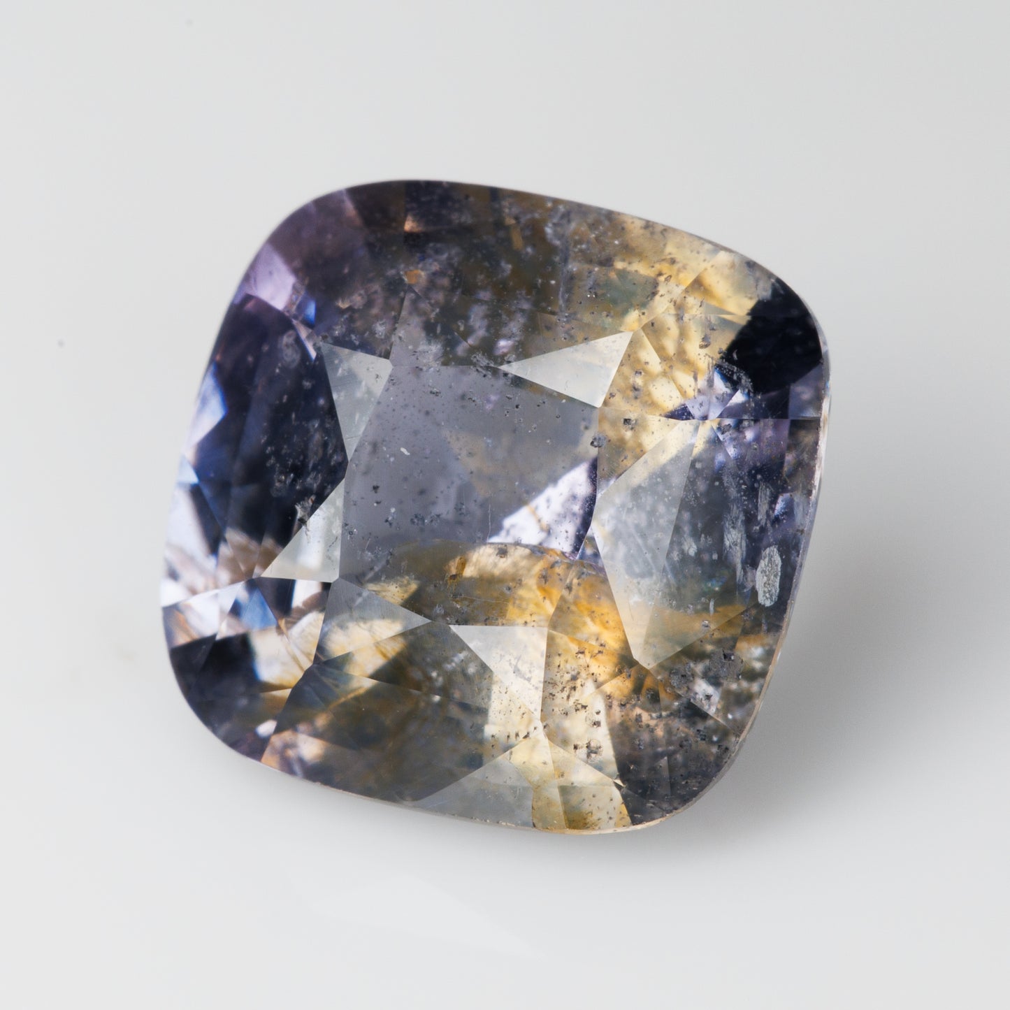 4 cts, Very unusual Orange violet faceted spinel
