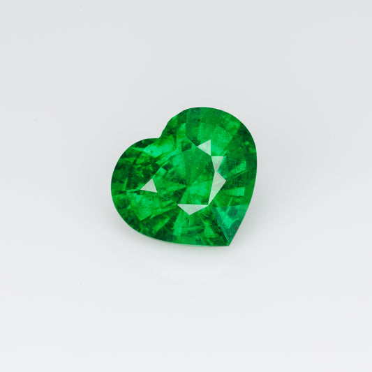 2.5 cts, Perfect cut faceted tsavorite grossular garnet heart shape