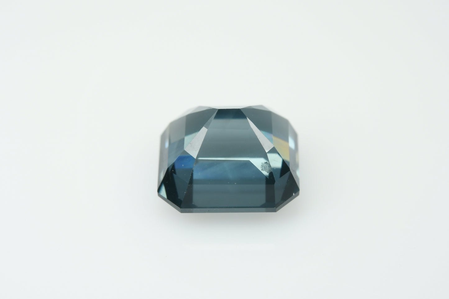 Rare color blue spinel 4.06 ct