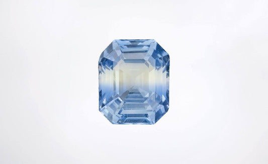 3.05 cts, Polychromatic untreated blue‑yellow sapphire with a GIA certificate