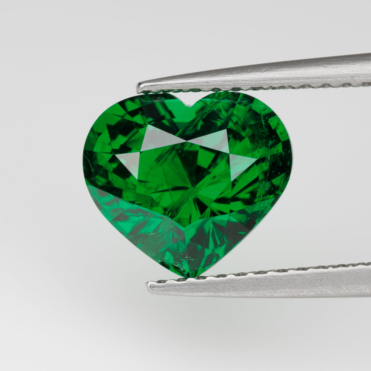 2.66 cts, Faceted heart shape tsavorite grossular garnet