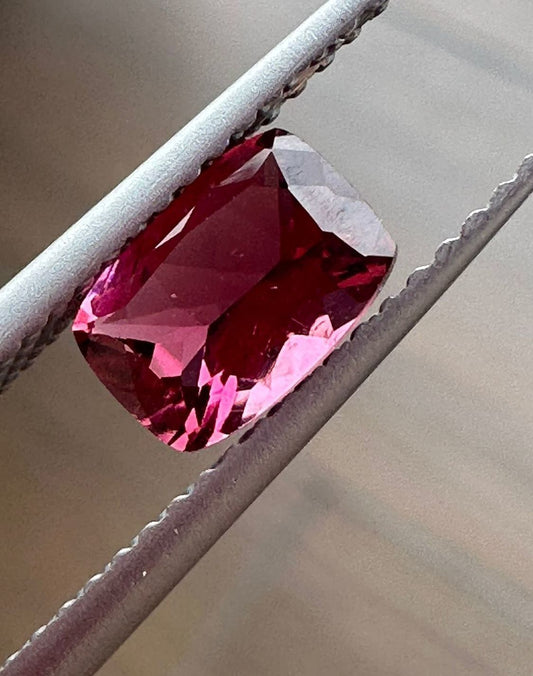 Faceted pink tourmaline 1.05 ct