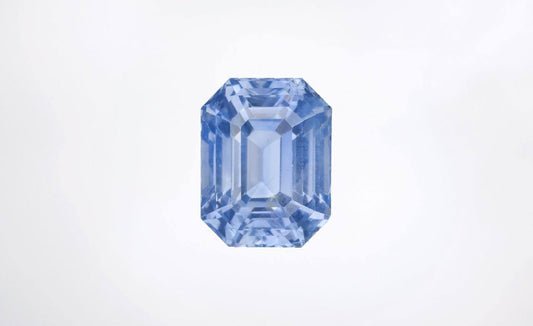 3.77 cts, Faceted untreated blue sapphire with a GIA certificate